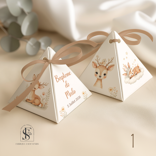Boîte à dragées personnalisée pour baptême avec ruban